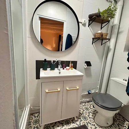 Beau Et Sa Terrasse Quartier Historique Lägenhet *